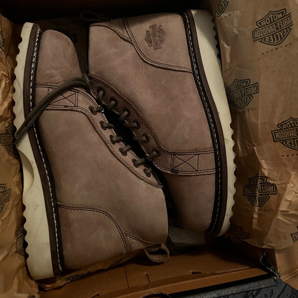 Women’s Boots